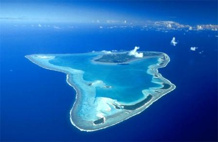 Glover's reef atoll